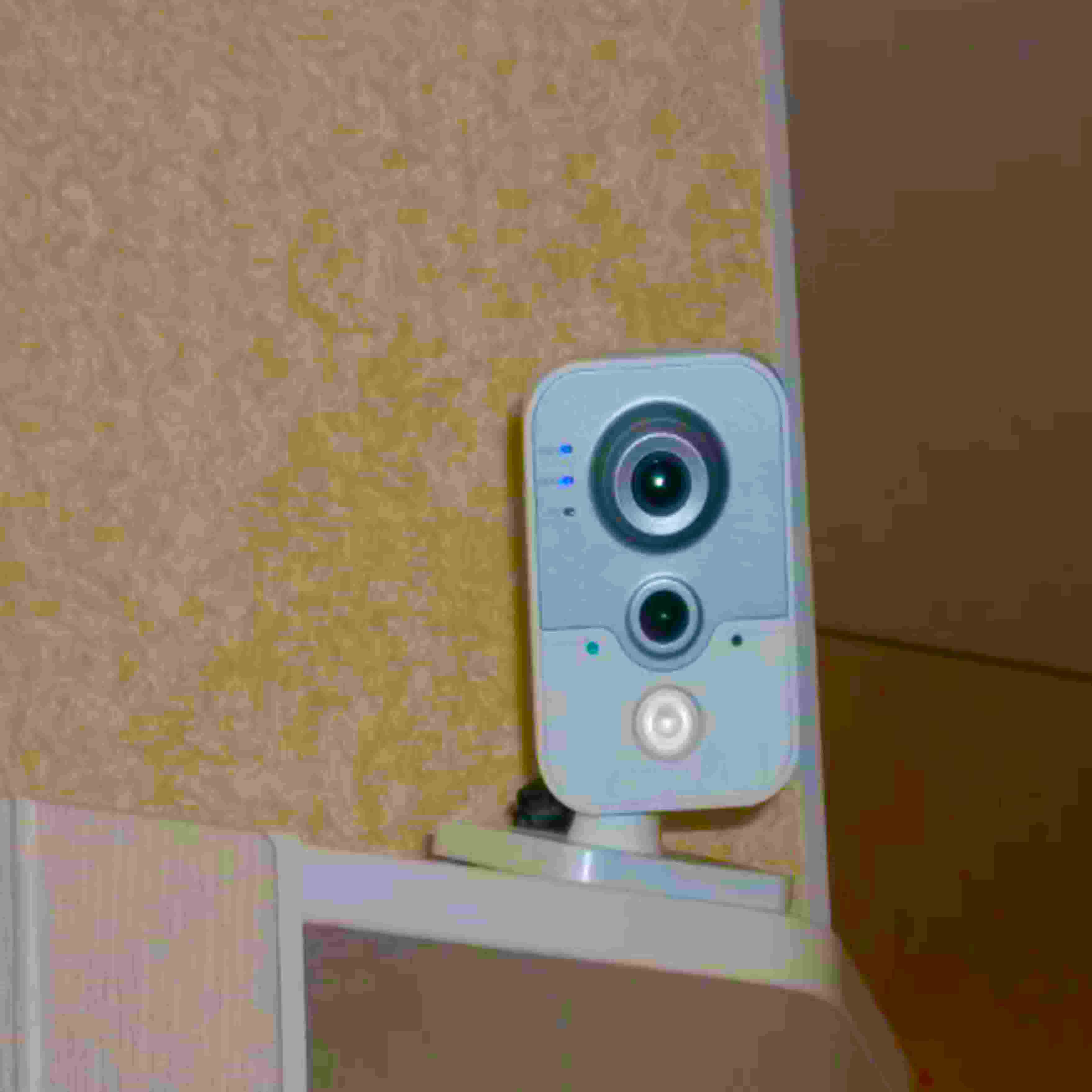 Пример установки видеонаблюдения за квартирой